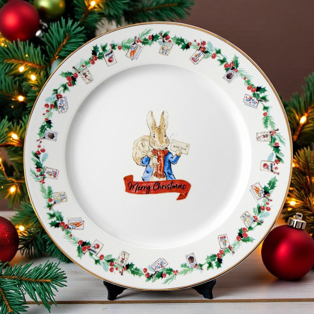 1 Williams Sonoma Peter Rabbit Christmas Dinner Plate 10.75" Porcelain Holiday